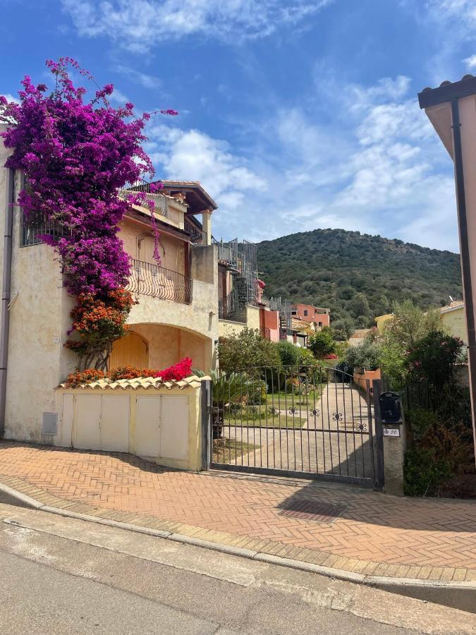 Casa Delle Farfalle Chia Exterior photo